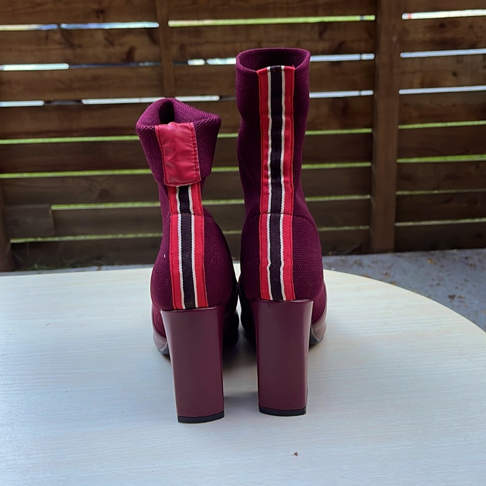 Maroon Bootie Heels with back stripe